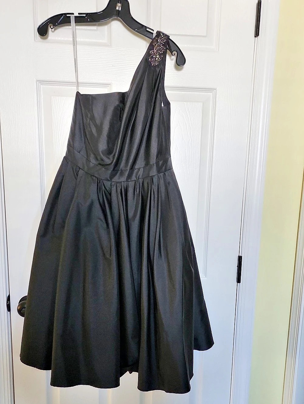 David's Bridal F15409 Black Embellished Mini Dress Size 6